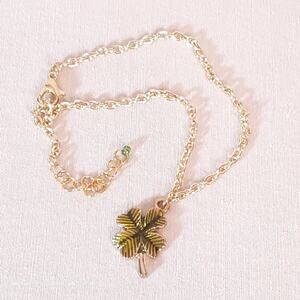 Four Leaf Clover Charm Bracelet Gold Tone Curb Chain